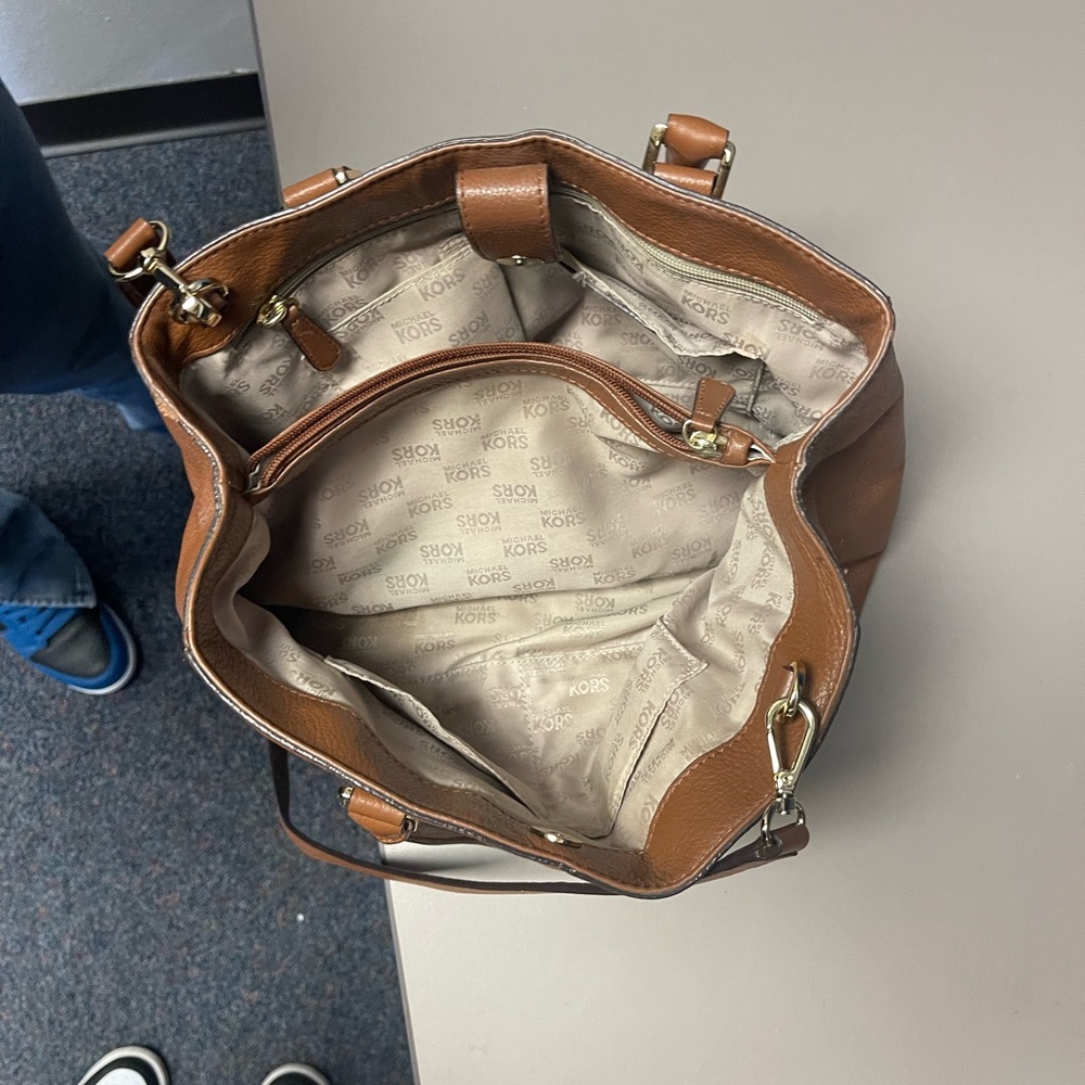 Michael Kors Two-Way Hand Tote and Shoulder Bag - Picture 9 of 12
